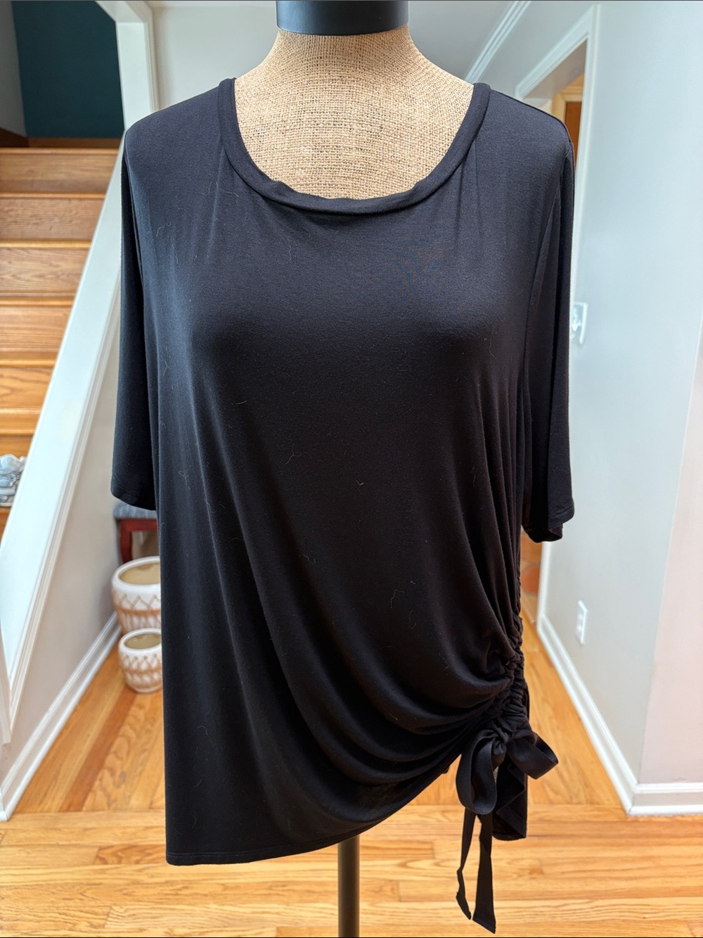 Women's Black Side-Tie Short Sleeve Top